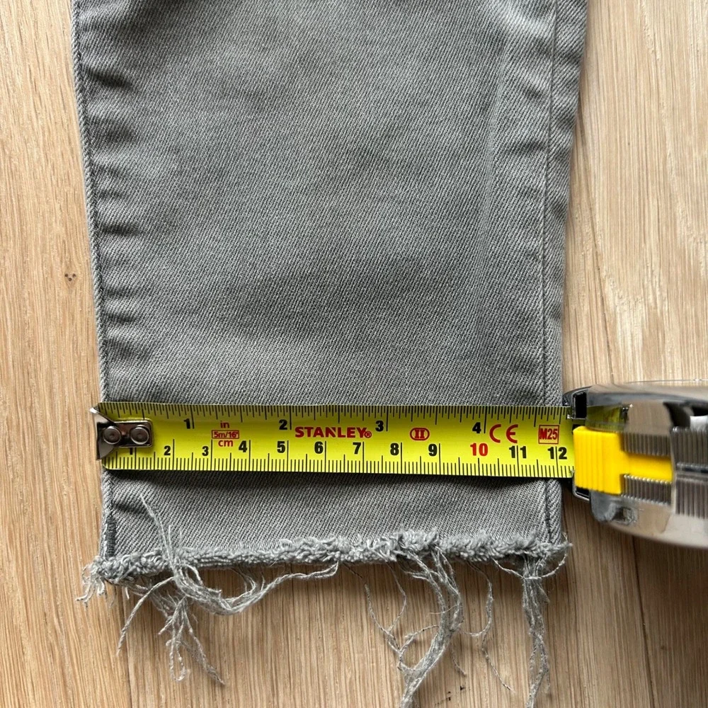 Banana Republic Mid Rise‎ Skinny Raw Hem Jeans Light Grey 26P Rock Grundge